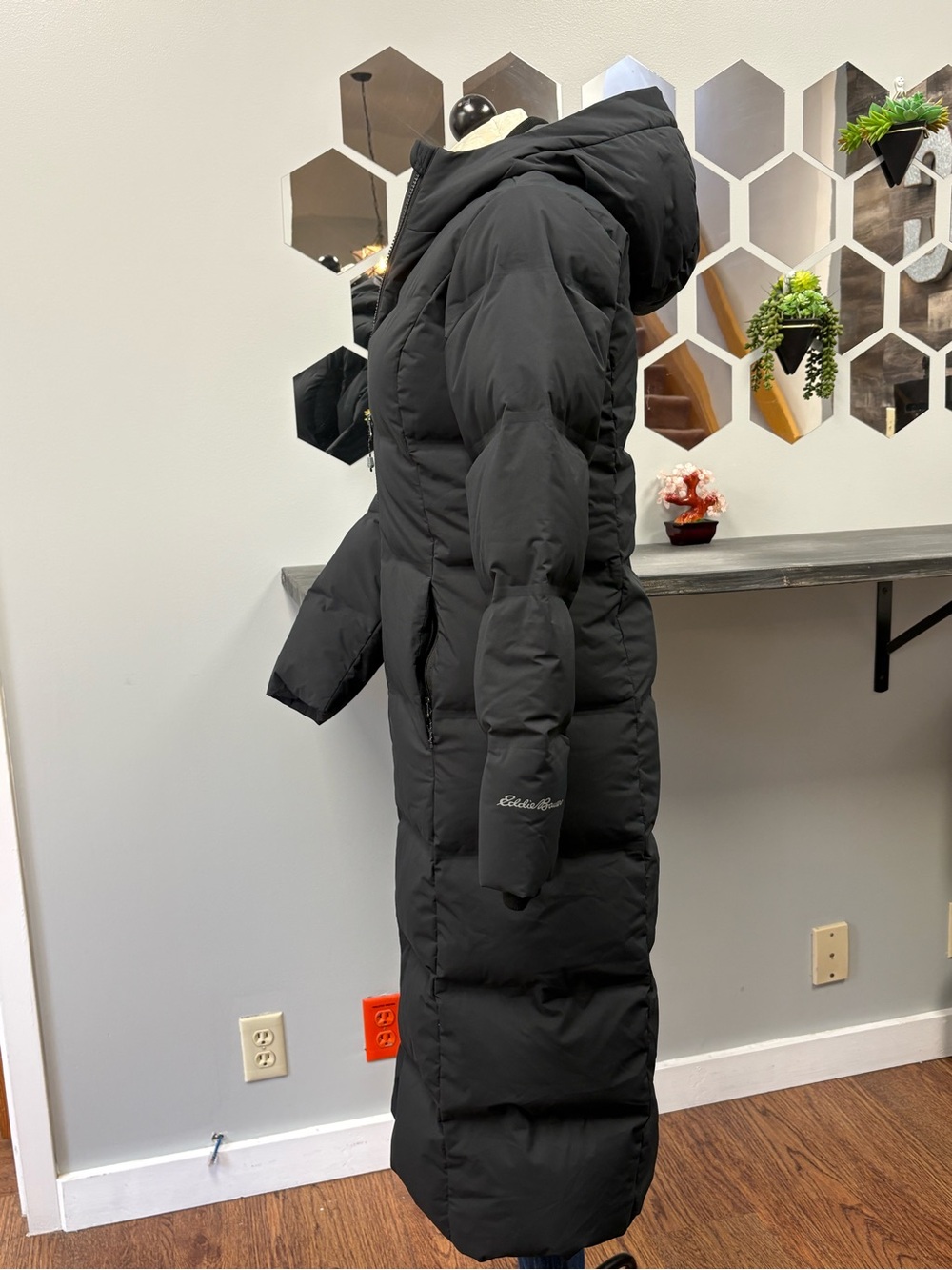 Eddie Bauer Long Hooded Black Puffer Coat - Picture 4 of 9